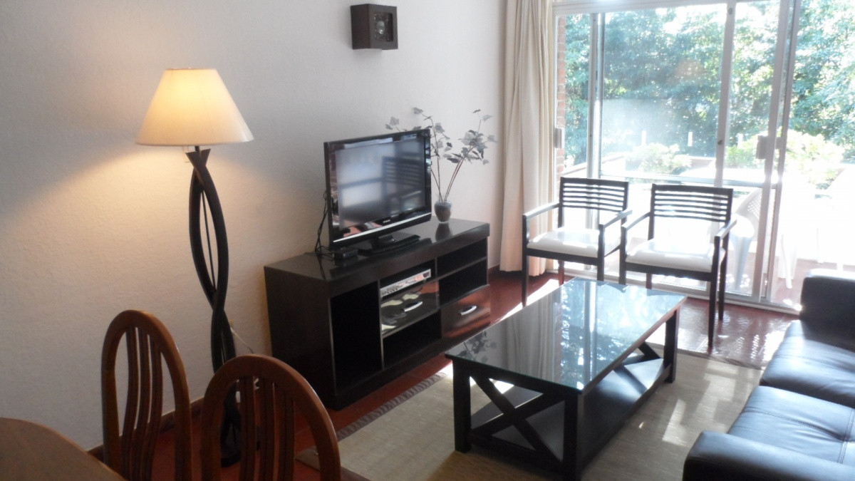 APARTAMENTO EN VENTA EN PUNTA DEL ESTE A 200 METROS DE PLAYA MANSA!