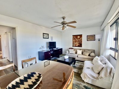 Apartamento 2 Dorms en venta - Punta del Este
