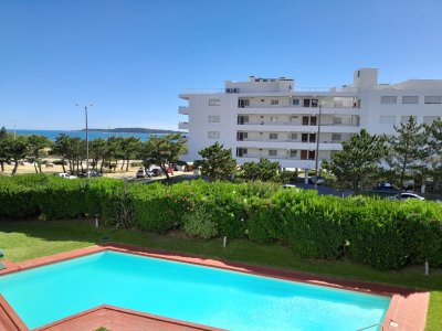 Apartamento 2 dorms Playa Mansa - VISTA AL MAR !!!   