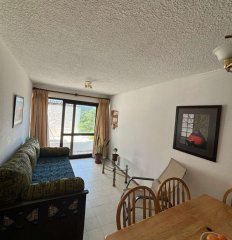 Apartamento en venta - Playa Mansa, 1 dorm.