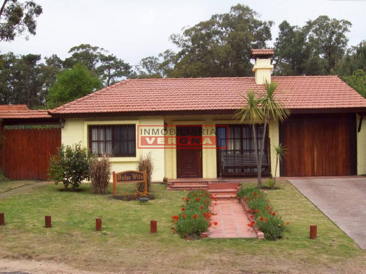Casa en Mansa, a 6 cuadras del Mar* - IVP5881C