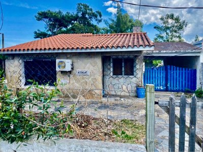 Casa en La Barra - A reciclar.