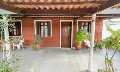 Maldonado, Casa De 3 Dormitorios + Apartamento Independiente