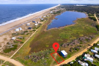 Terreno próximo a la Laguna de los Flamencos