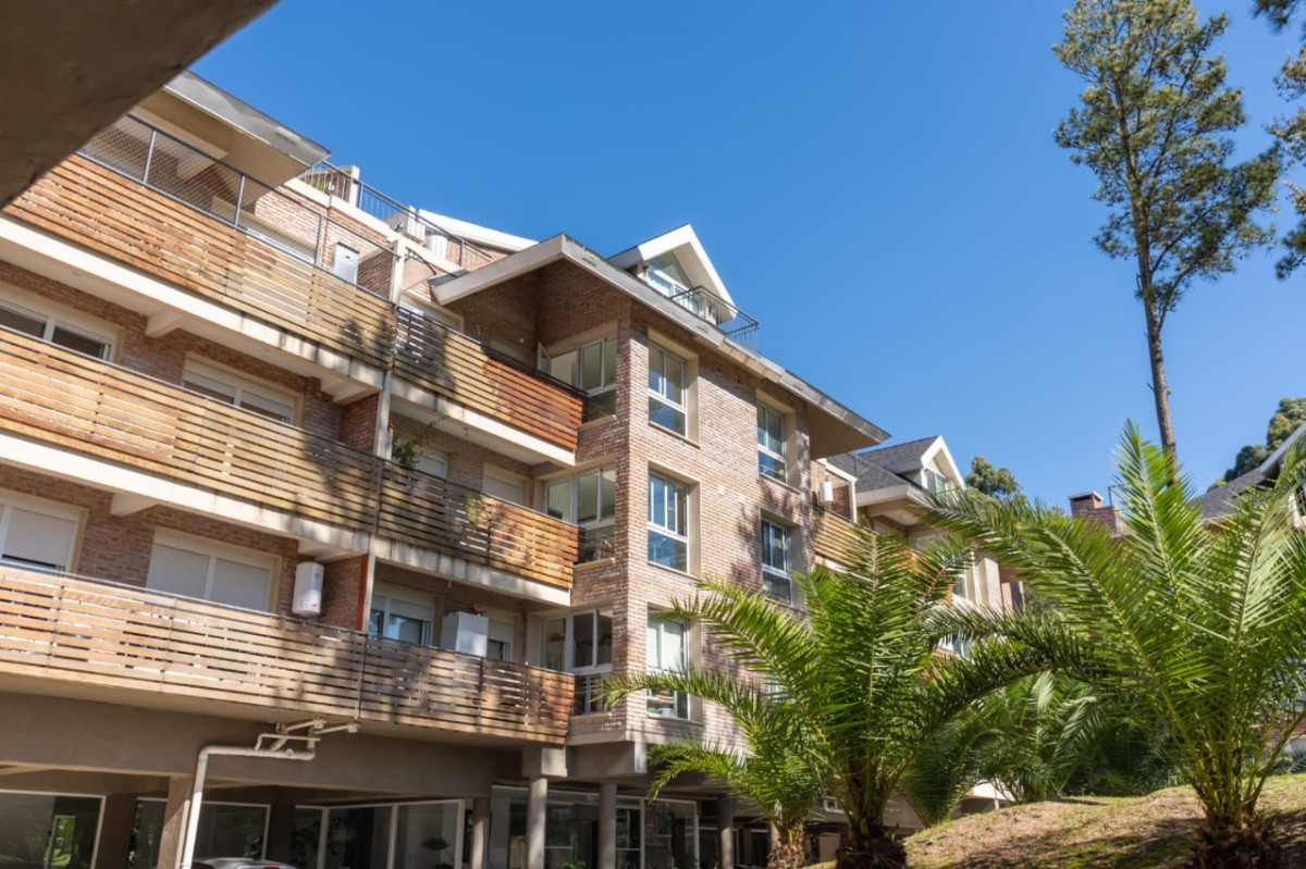 Apartamento ID.45296 - Apartamento en venta de 2 dormitorios y cochera en Haras del lago