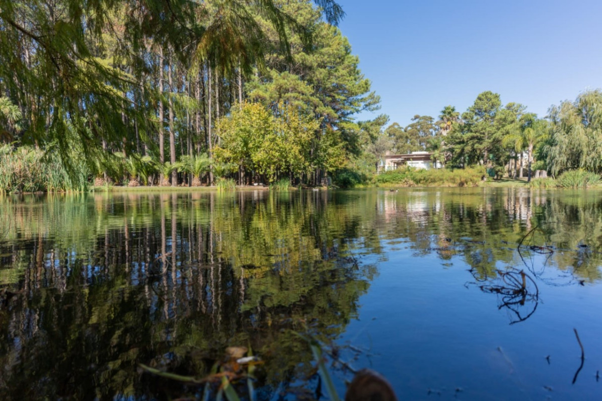 Apartamento ID.45297 - Apartamento en venta de 2 dormitorios y cochera en Haras del lago