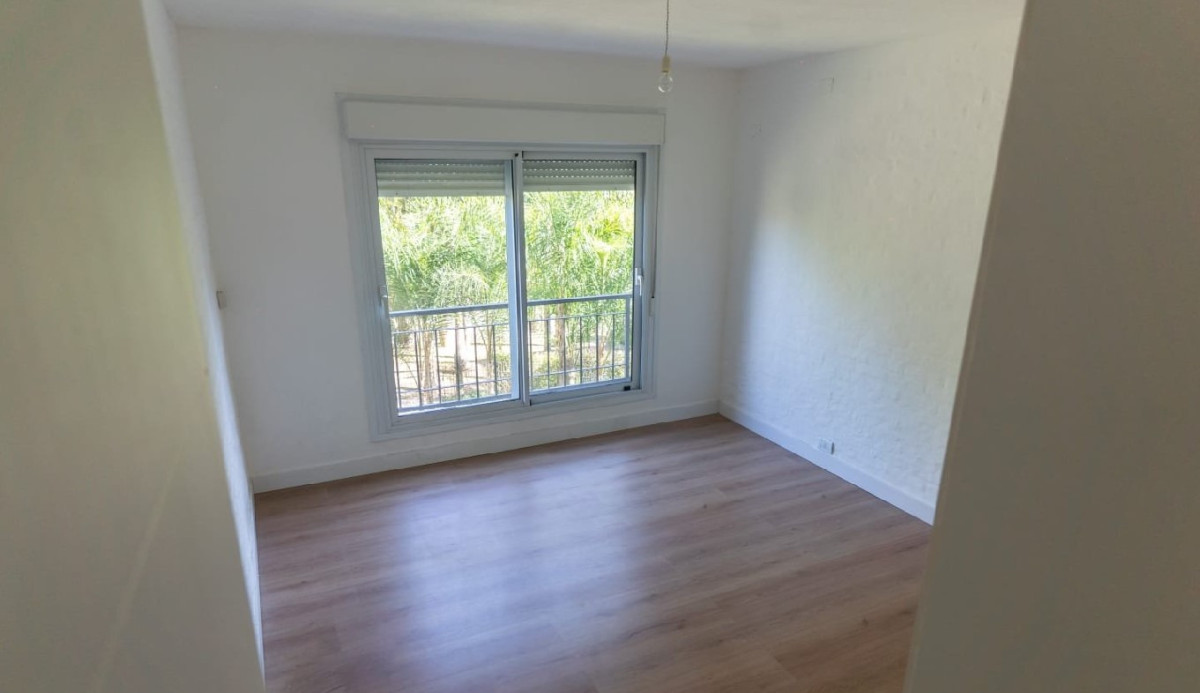 Apartamento ID.45297 - Apartamento en alquiler de 2 dormitorios y cochera en Haras del lago (traspaso)