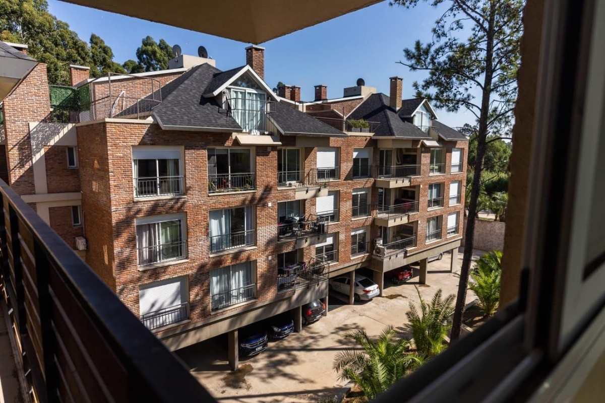 Apartamento ID.59393 - Apartamento en alquiler de 3 dormitorios y cochera en Haras del lago