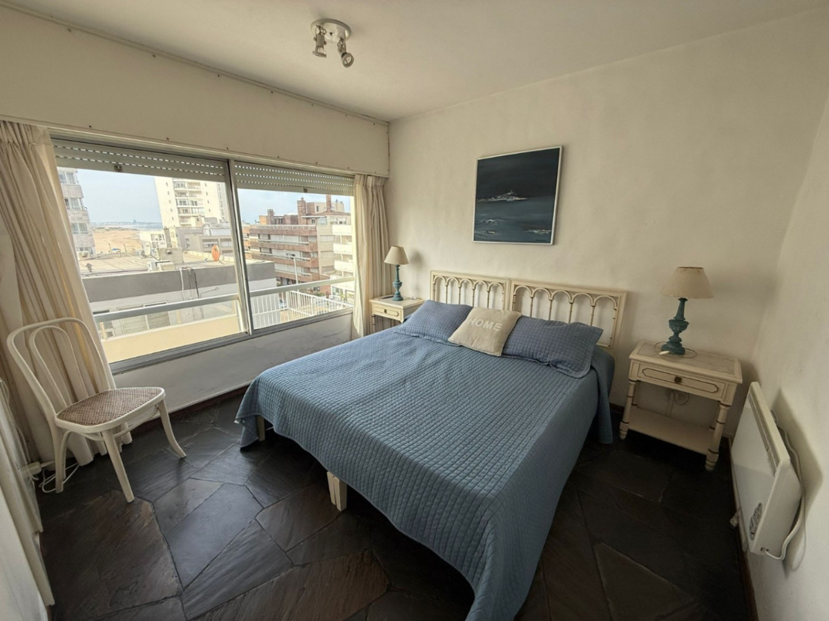 Apartamento ID.61602 - Apartamento en venta de 2 dormitorios c/ cochera en Península