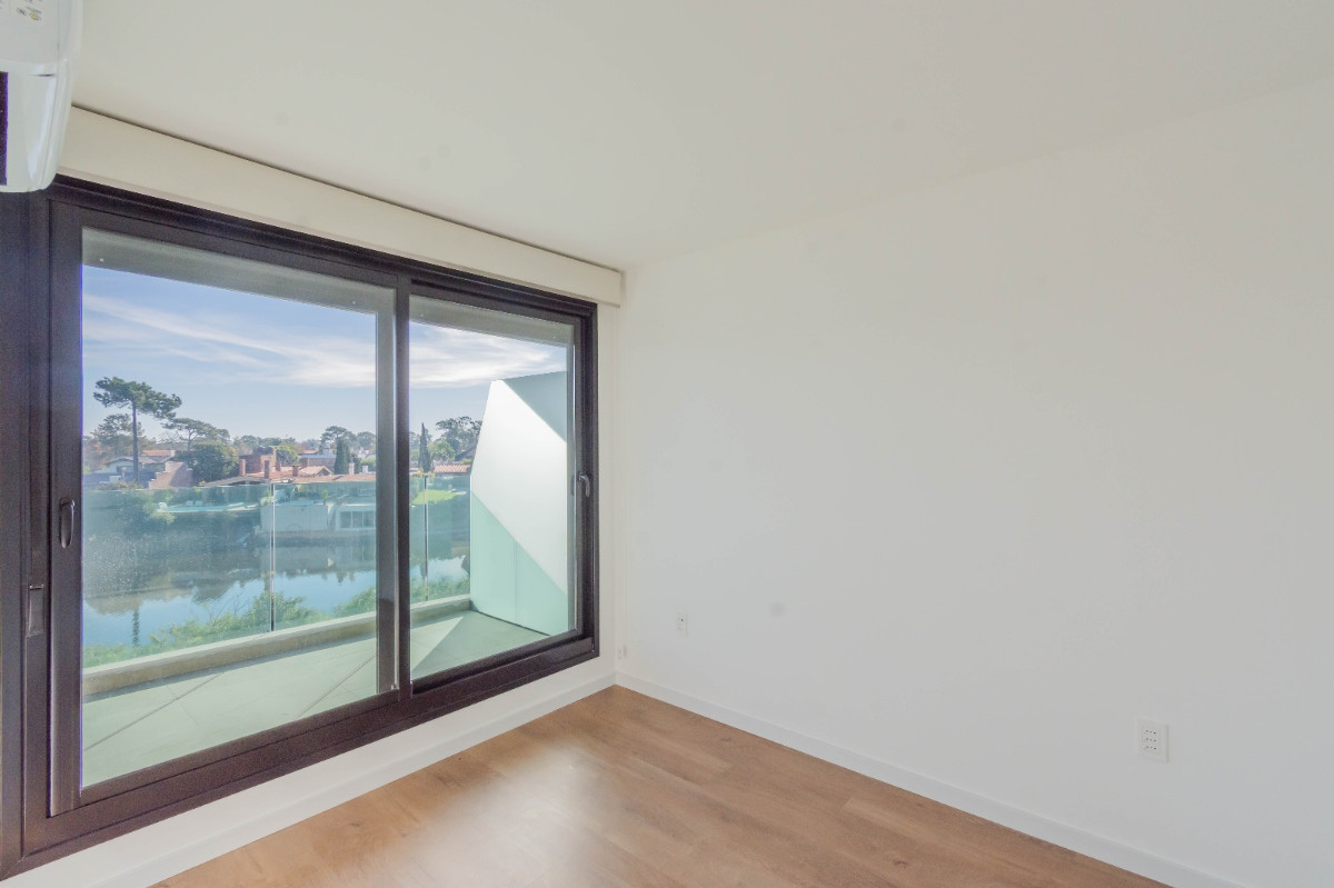 Apartamento ID.63006 - Apartamento en venta de 1 dormitorio c/ cochera en Barra de Carrasco