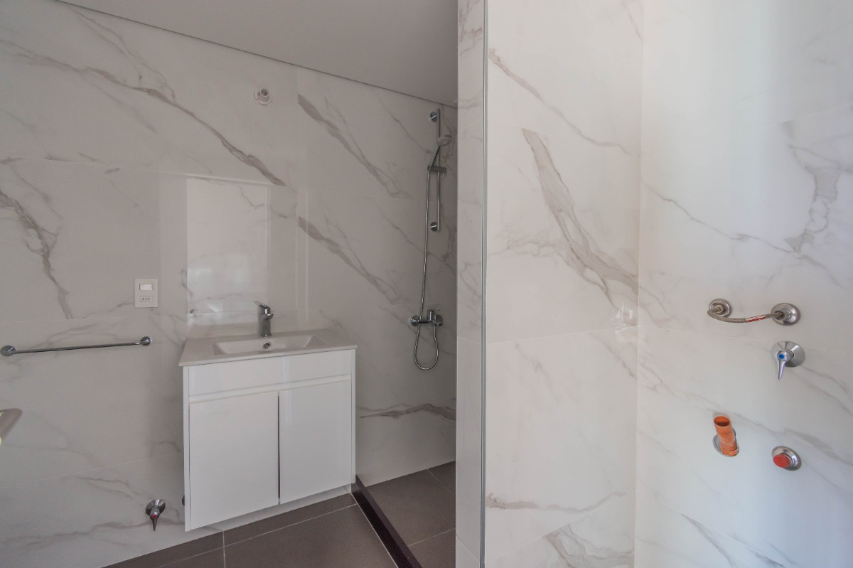 Apartamento ID.63006 - Apartamento en venta de 1 dormitorio c/ cochera en Barra de Carrasco