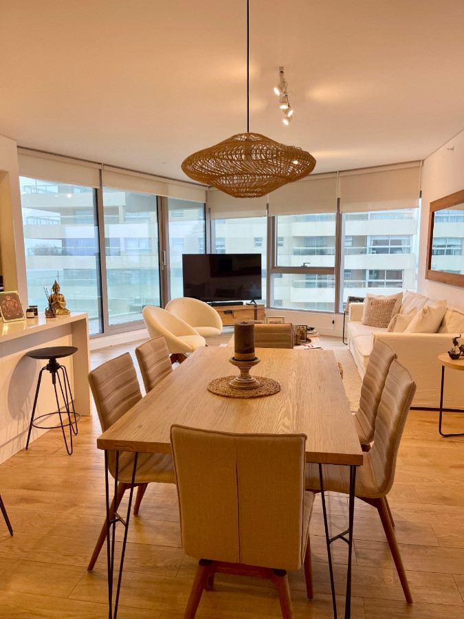 Apartamento ID.66911 - Trump Tower, Punta del Este, Playa Brava, Venta apartamento 2 Dormitorios.