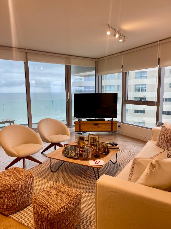 Apartamento ID.66911 - Trump Tower, Punta del Este, Playa Brava, Venta apartamento 2 Dormitorios.