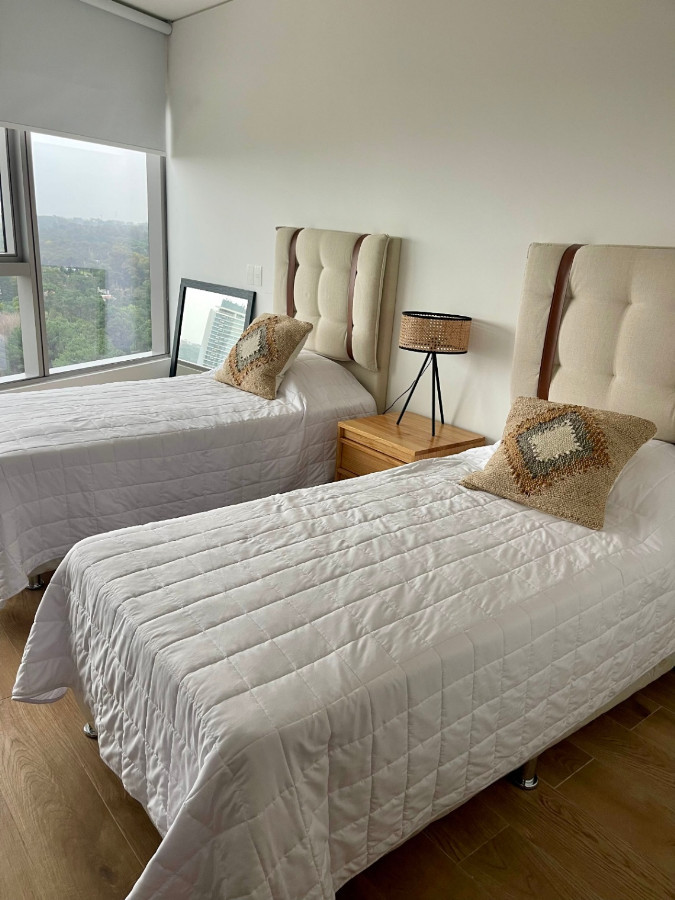 Apartamento ID.66911 - Trump Tower, Punta del Este, Playa Brava, Venta apartamento 2 Dormitorios.