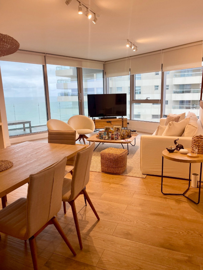 Apartamento ID.66911 - Trump Tower, Punta del Este, Playa Brava, Venta apartamento 2 Dormitorios.