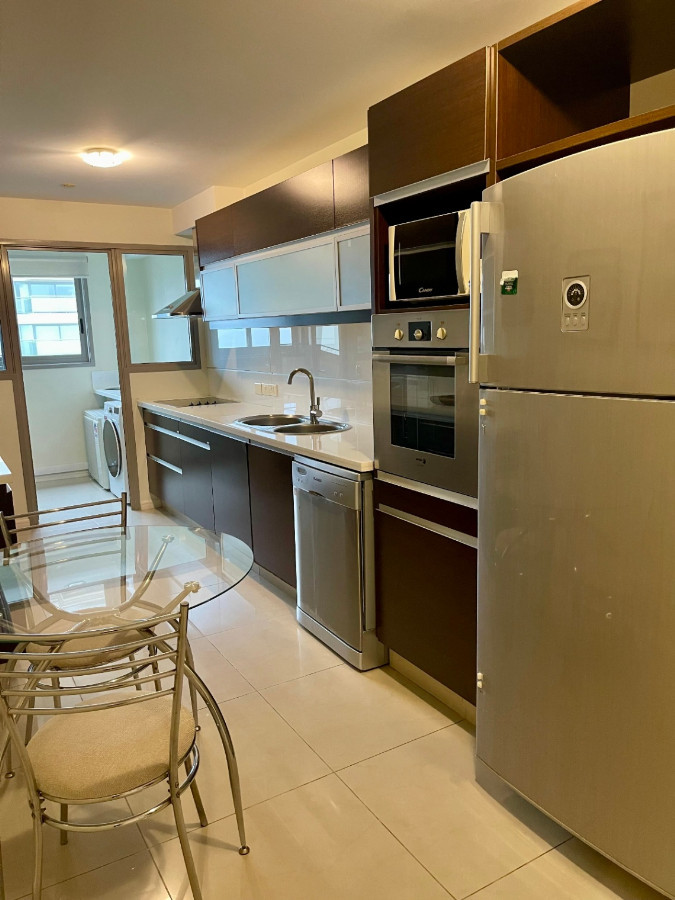 Apartamento ID.67636 - Apartamento en venta c/ cochera en Playa Brava