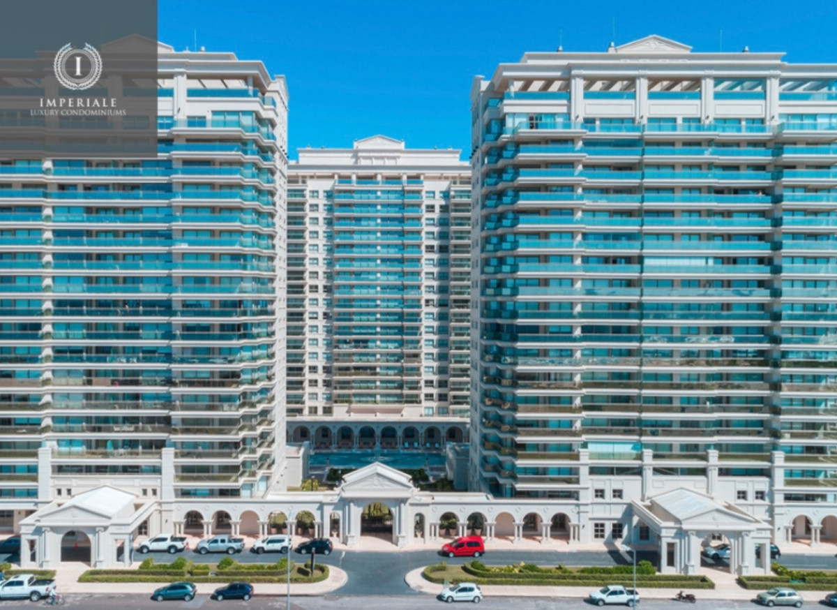 Apartamento ID.67636 - Apartamento en venta c/ cochera en Playa Brava