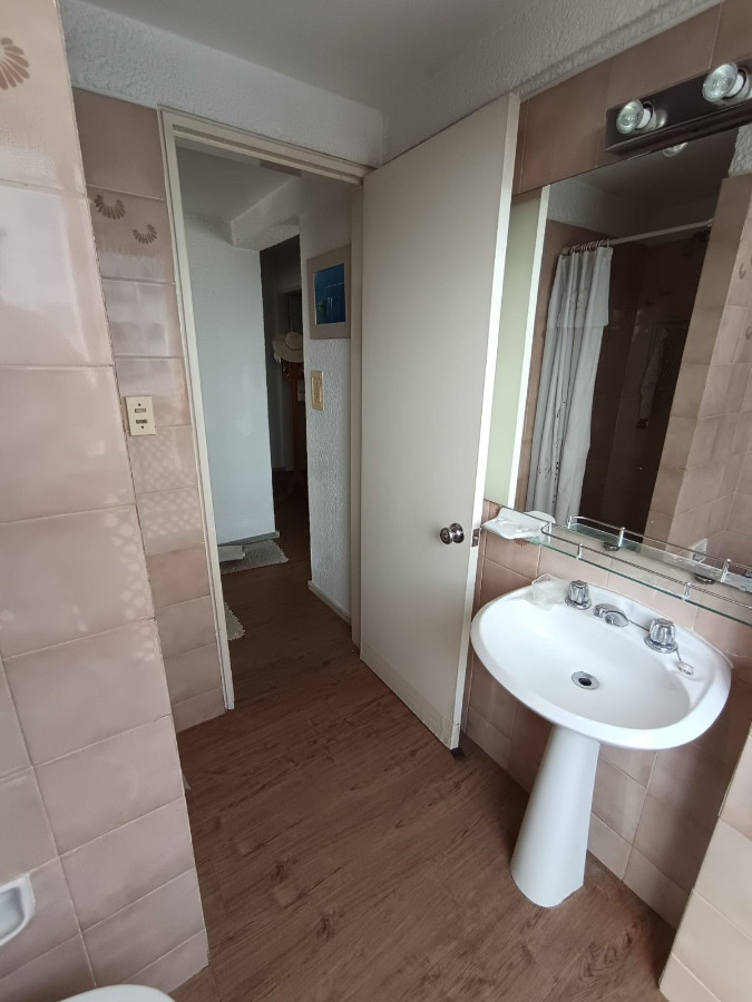 Apartamento ID.67881 - Apartamento venta en Torre Marfil, Roosvelt parada 14, 2 dorm, 2 baÃ±os, garage.