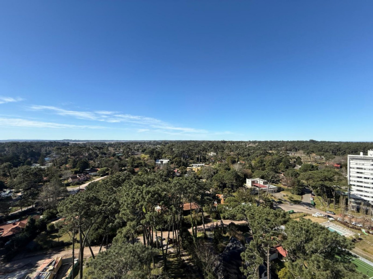 Apartamento ID.67881 - Apartamento venta en Torre Marfil, Roosvelt parada 14, 2 dorm, 2 baÃ±os, garage.