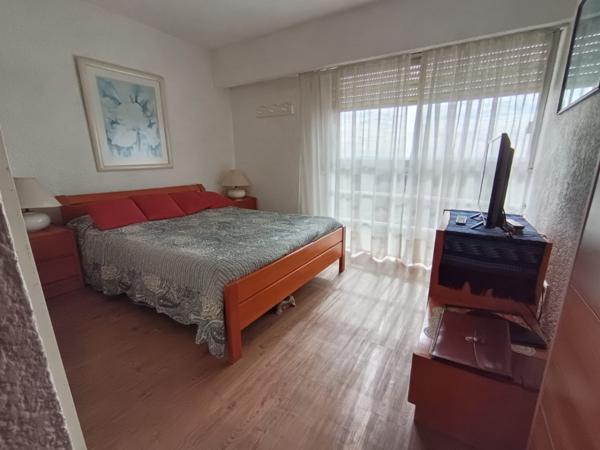 Apartamento ID.67881 - Apartamento venta en Torre Marfil, Roosvelt parada 14, 2 dorm, 2 baÃ±os, garage.