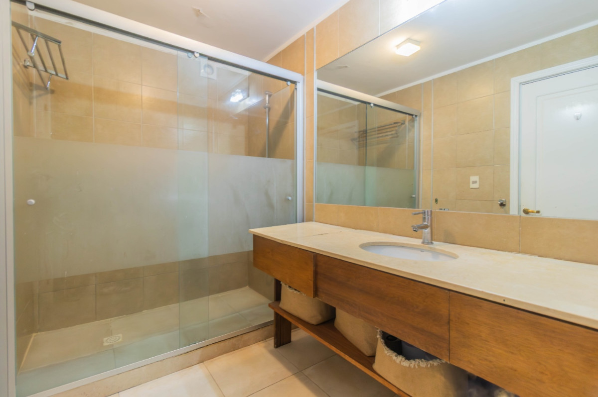 Apartamento ID.71283 - Apartamento en venta 3 dormitorios c/ cochera doble y jardín en Carrasco