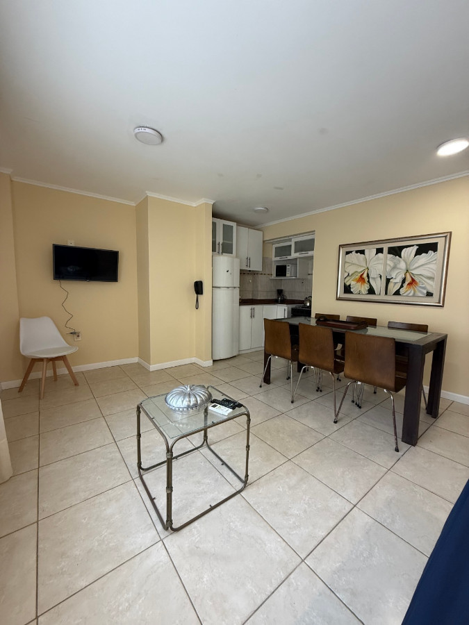 Apartamento ID.75745 - Apto en alquiler anual, 1 dormitorio, 1 baño en suit, garage en Península.