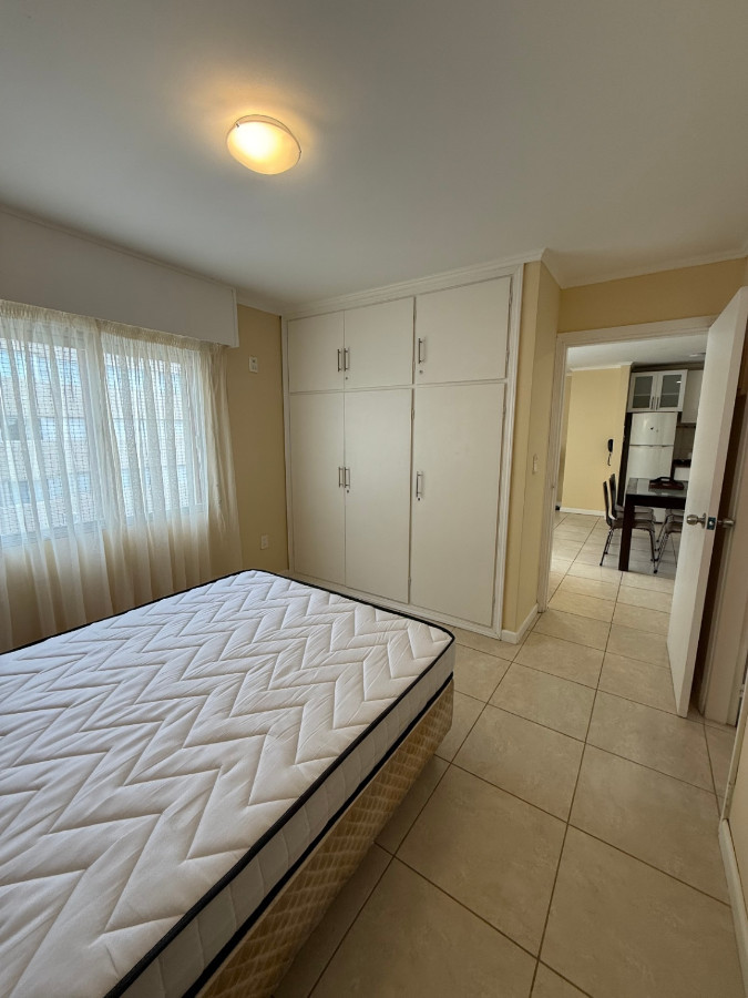 Apartamento ID.75745 - Apto en alquiler anual, 1 dormitorio, 1 baño en suit, garage en Península.