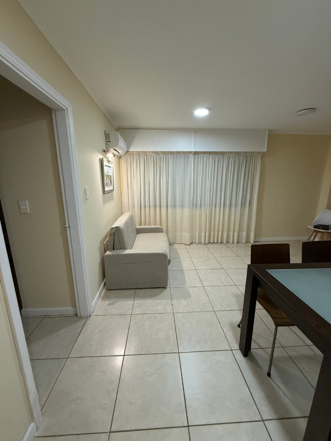 Apartamento ID.75745 - Apto en alquiler anual, 1 dormitorio, 1 baño en suit, garage en Península.