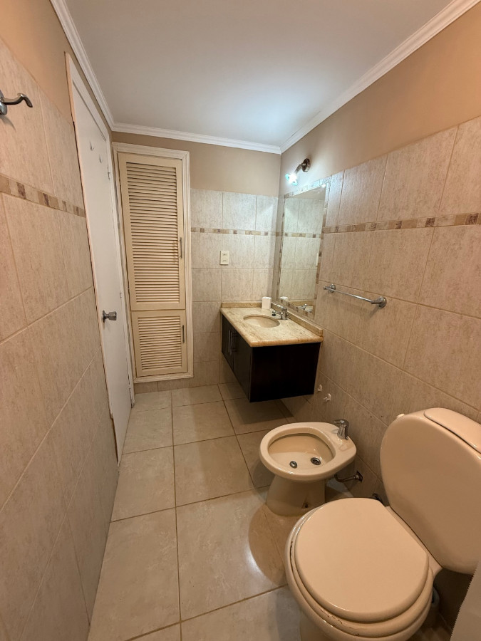 Apartamento ID.75745 - Apto en alquiler anual, 1 dormitorio, 1 baño en suit, garage en Península.