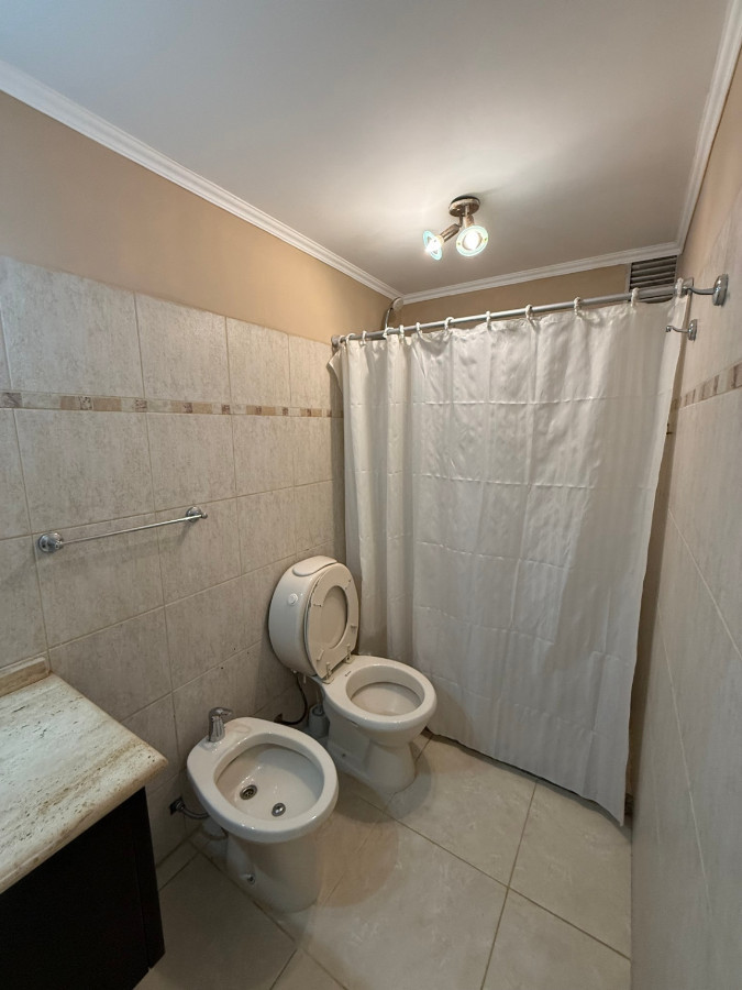 Apartamento ID.75745 - Apto en alquiler anual, 1 dormitorio, 1 baño en suit, garage en Península.
