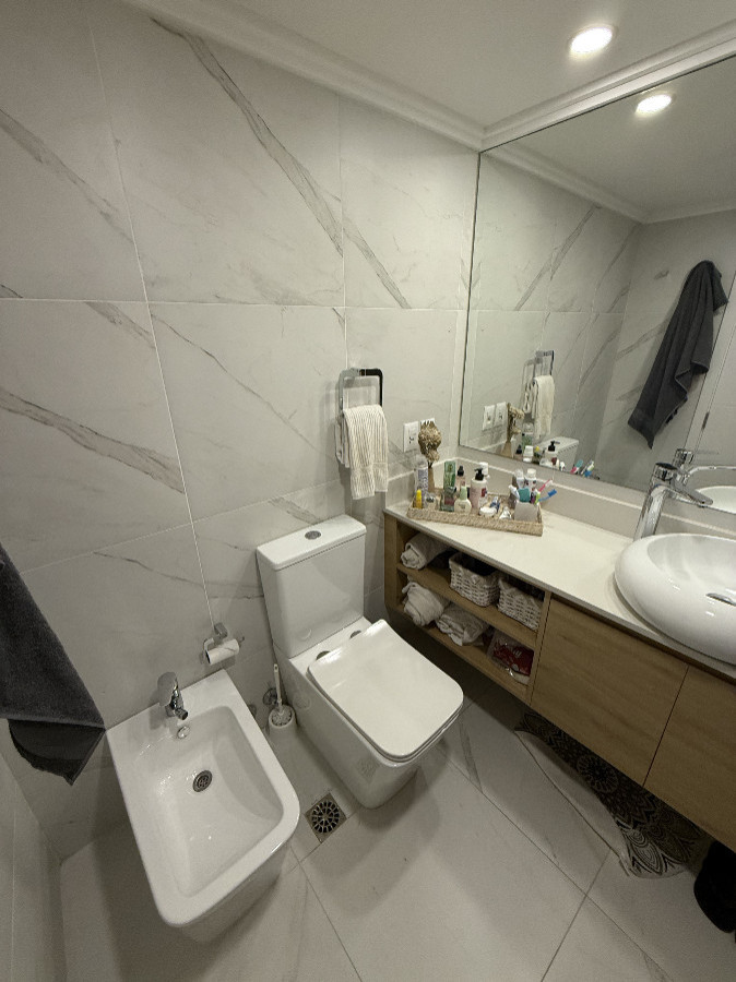 Apartamento ID.79924 - Apartamento venta 2 Dormitorios, 2 Baños, Edificio Cruceros 3, Punta del Este.