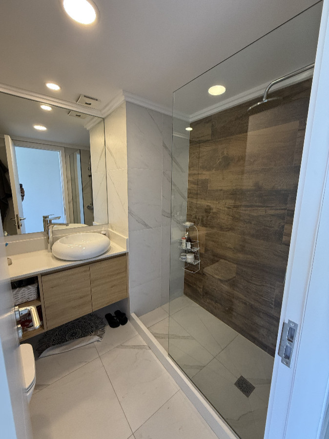 Apartamento ID.79924 - Apartamento venta 2 Dormitorios, 2 Baños, Edificio Cruceros 3, Punta del Este.