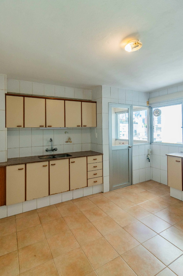 Apartamento ID.80279 - Apartamento en venta c/ cochera en Pocitos