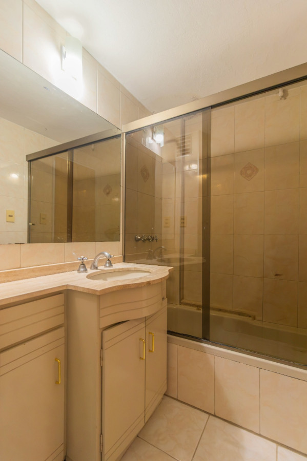 Apartamento ID.80279 - Apartamento en venta c/ cochera en Pocitos