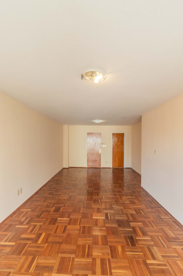 Apartamento ID.80280 - Apartamento en alquiler c/ cochera en Pocitos