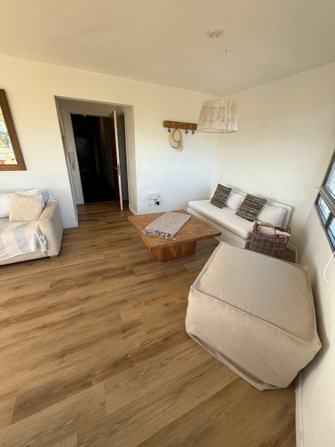 Apartamento ID.84260 - Apartamento en alquiler invernal, 2 Dorm, 2 Baños, Garage en Puntal del Este.