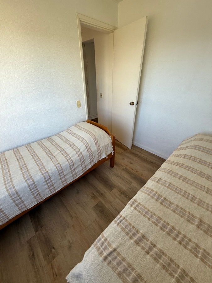 Apartamento ID.84260 - Apartamento en alquiler invernal, 2 Dorm, 2 Baños, Garage en Puntal del Este.
