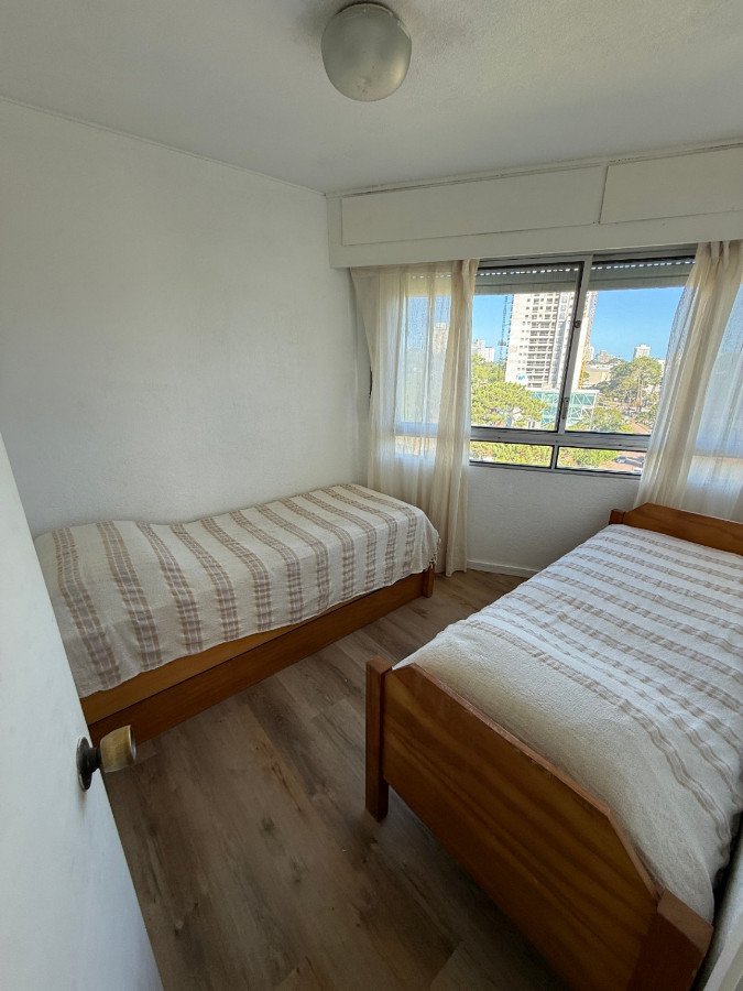 Apartamento ID.84260 - Apartamento en alquiler invernal, 2 Dorm, 2 Baños, Garage en Puntal del Este.