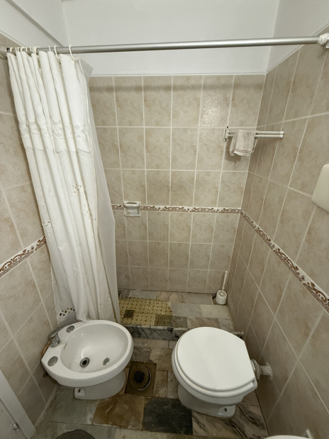 Apartamento ID.85467 - Espectacular Apto en Venta 2 dorm, 2 baños, garage, frente al mar.