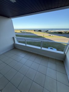 Apartamento 2 dorm, 2 baños, Gge, Edificio Alborada.