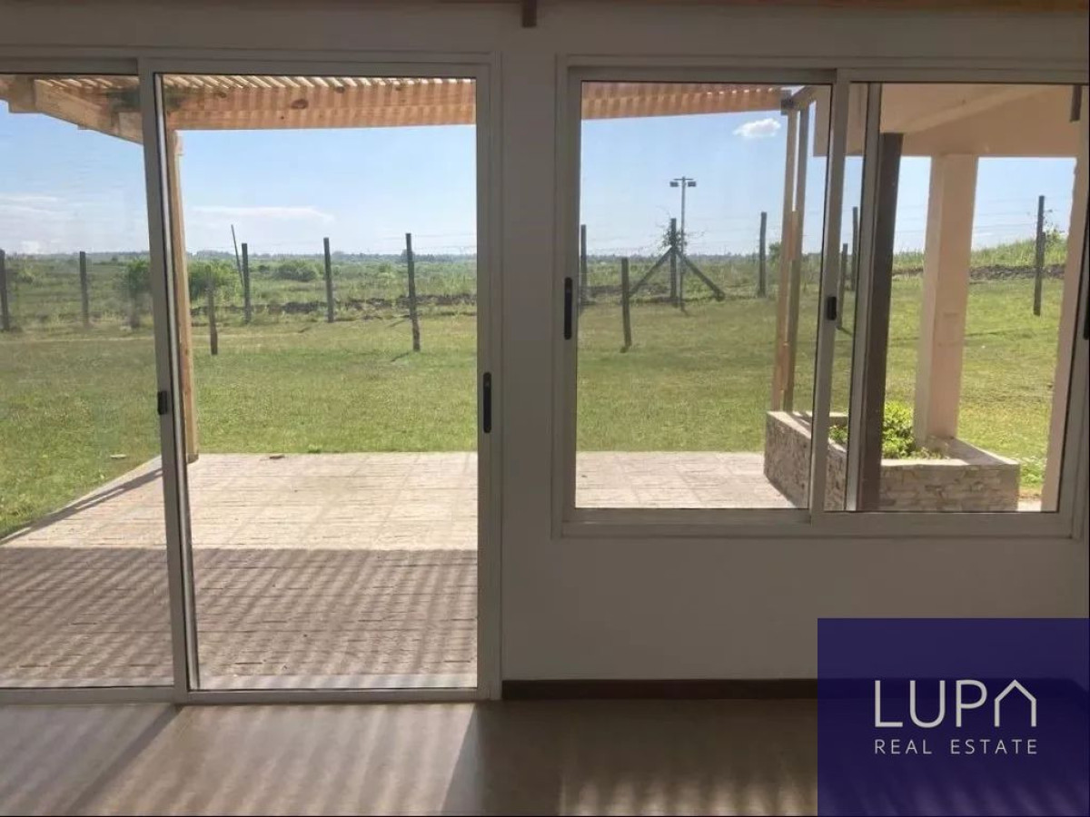 Casa ID.85420 - Casa en alquiler de 4 dormitorios c/ cochera en Barrio Colinas De Carrasco