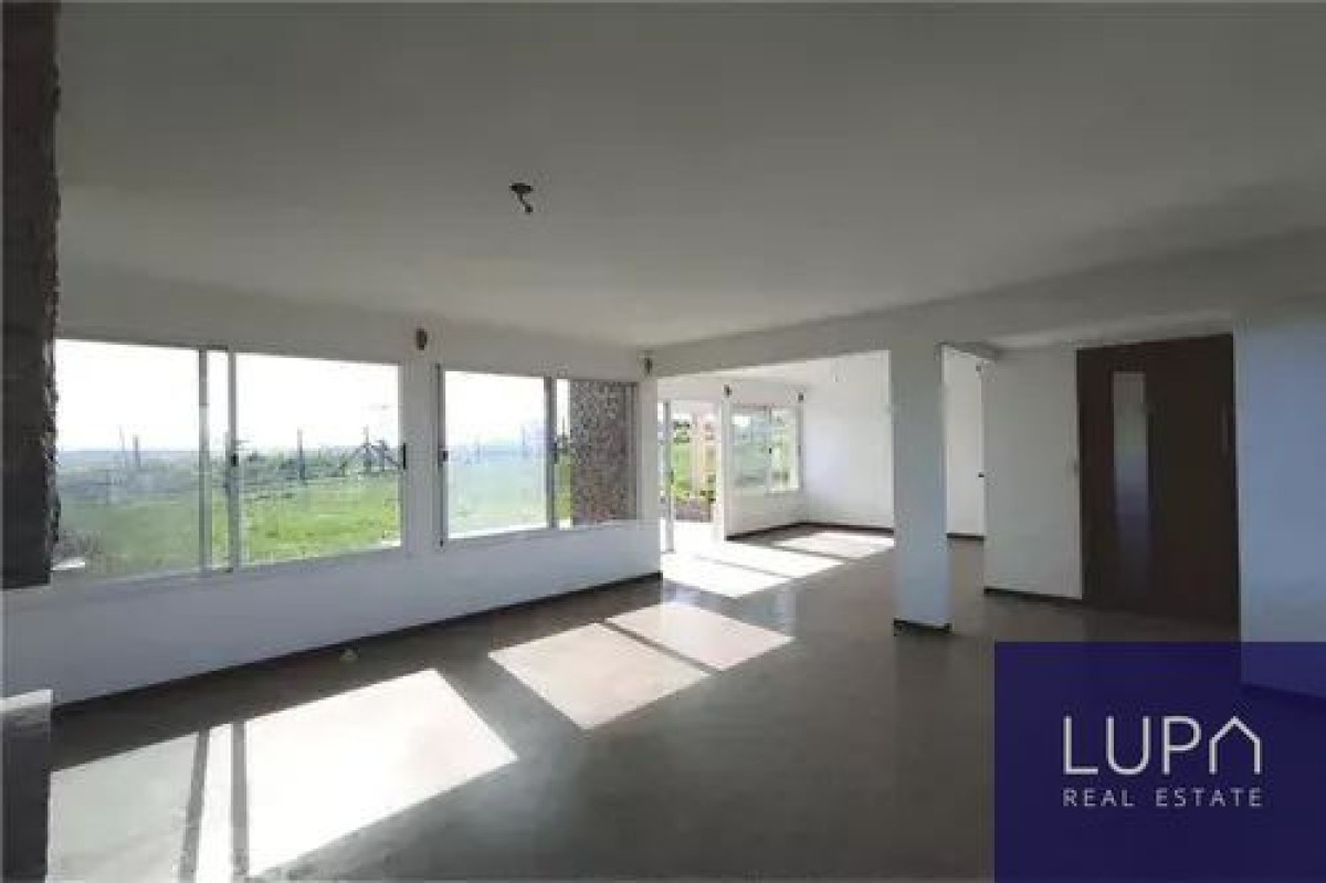 Casa ID.85420 - Casa en alquiler de 4 dormitorios c/ cochera en Barrio Colinas De Carrasco