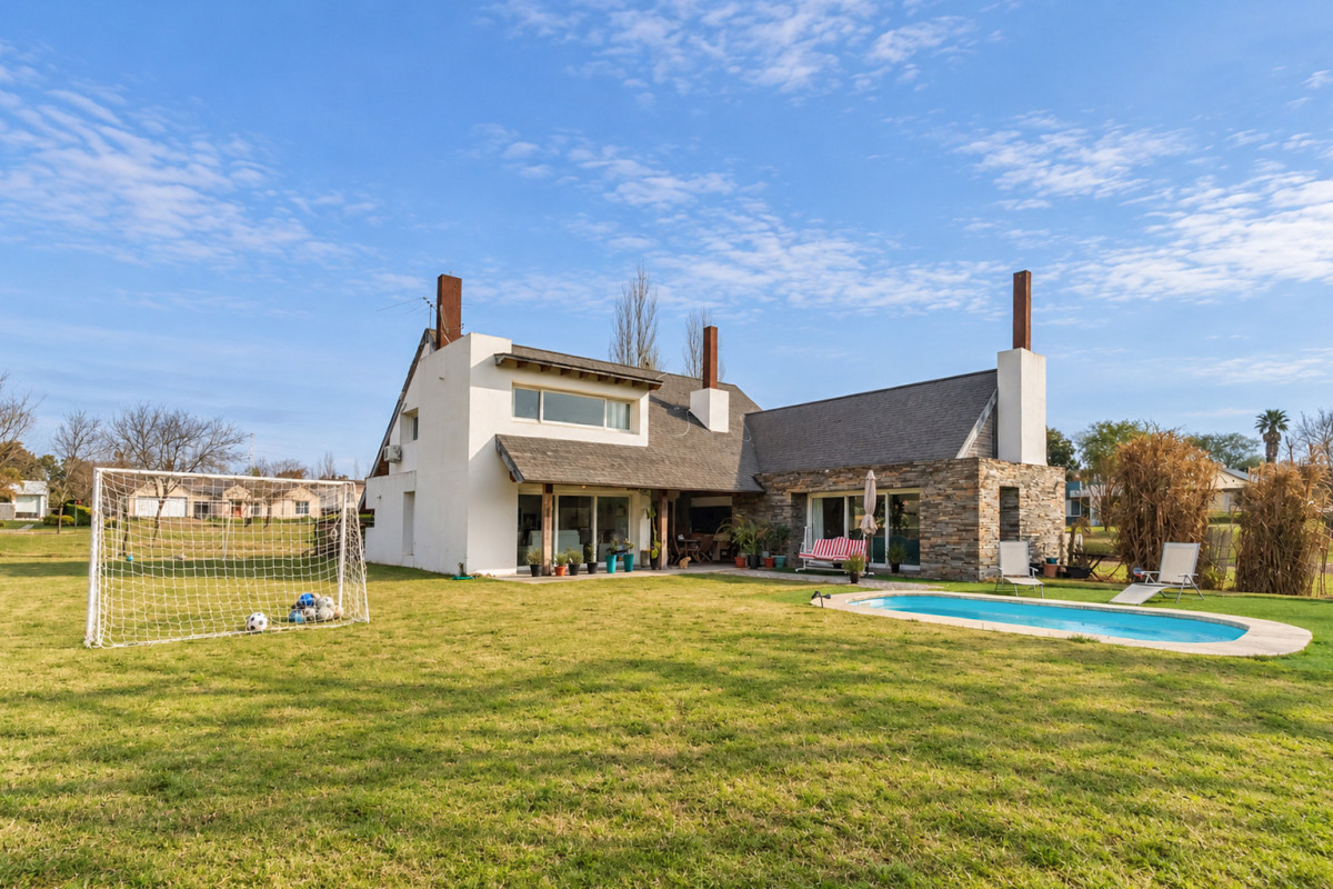 Casa ID.85556 - Casa en venta en Colinas de Carrasco
