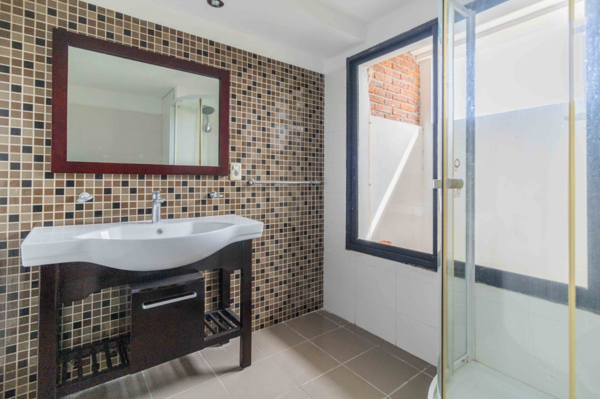 Casa ID.41376 - Casa en venta de 5 dormitorios c/ cochera en Barrio Privado Carmel