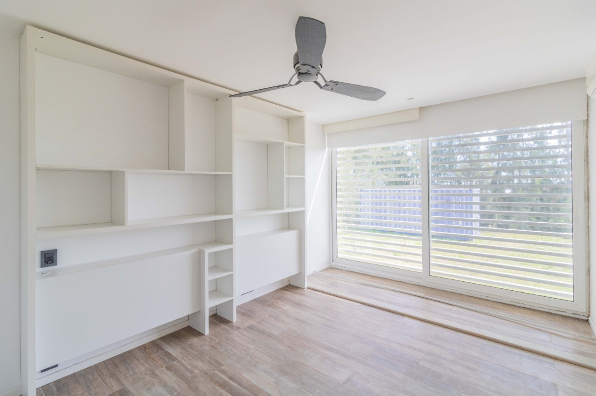 Casa ID.41735 - Venta Casa De Diseño 3 Dorm En Barrio Privado Colinas De Carrasco