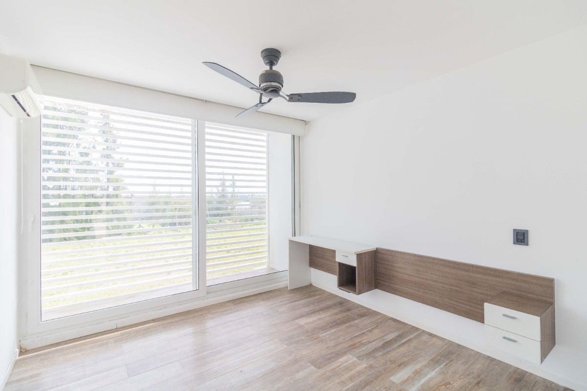 Casa ID.41735 - Venta Casa De Diseño 3 Dorm En Barrio Privado Colinas De Carrasco