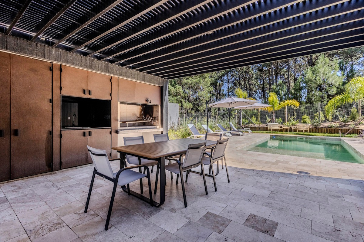 Casa ID.44115 - Casa en alquiler y venta en Punta Ballena