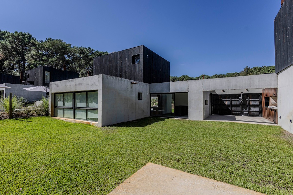Casa ID.44115 - Casa en alquiler y venta en Punta Ballena