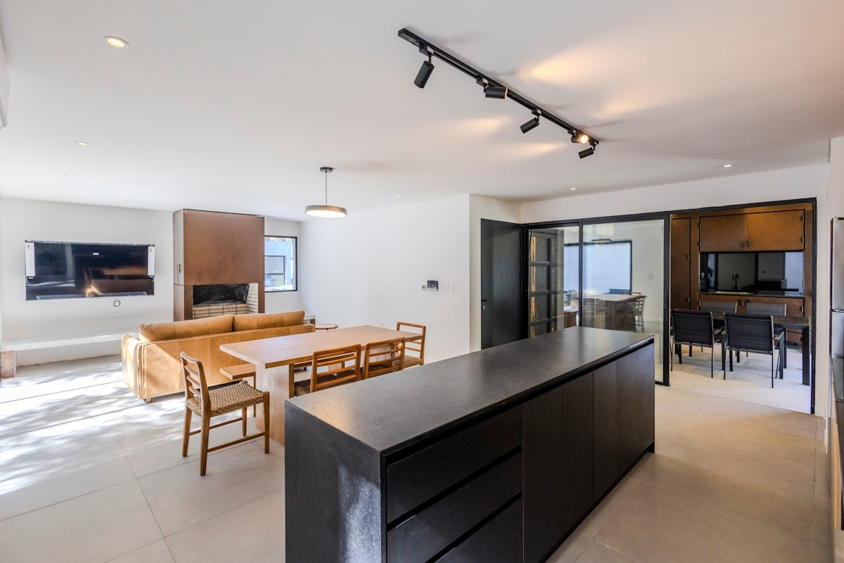 Casa ID.44116 - Casa en Alquiler y Venta en Punta Ballena