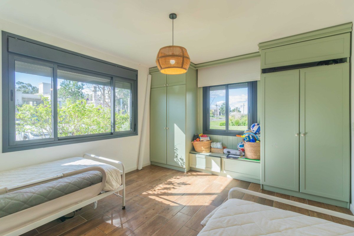 Casa ID.85520 - Venta espectacular casa en Mirador de la Tahona con jardín con piscina y galería con parrillero
